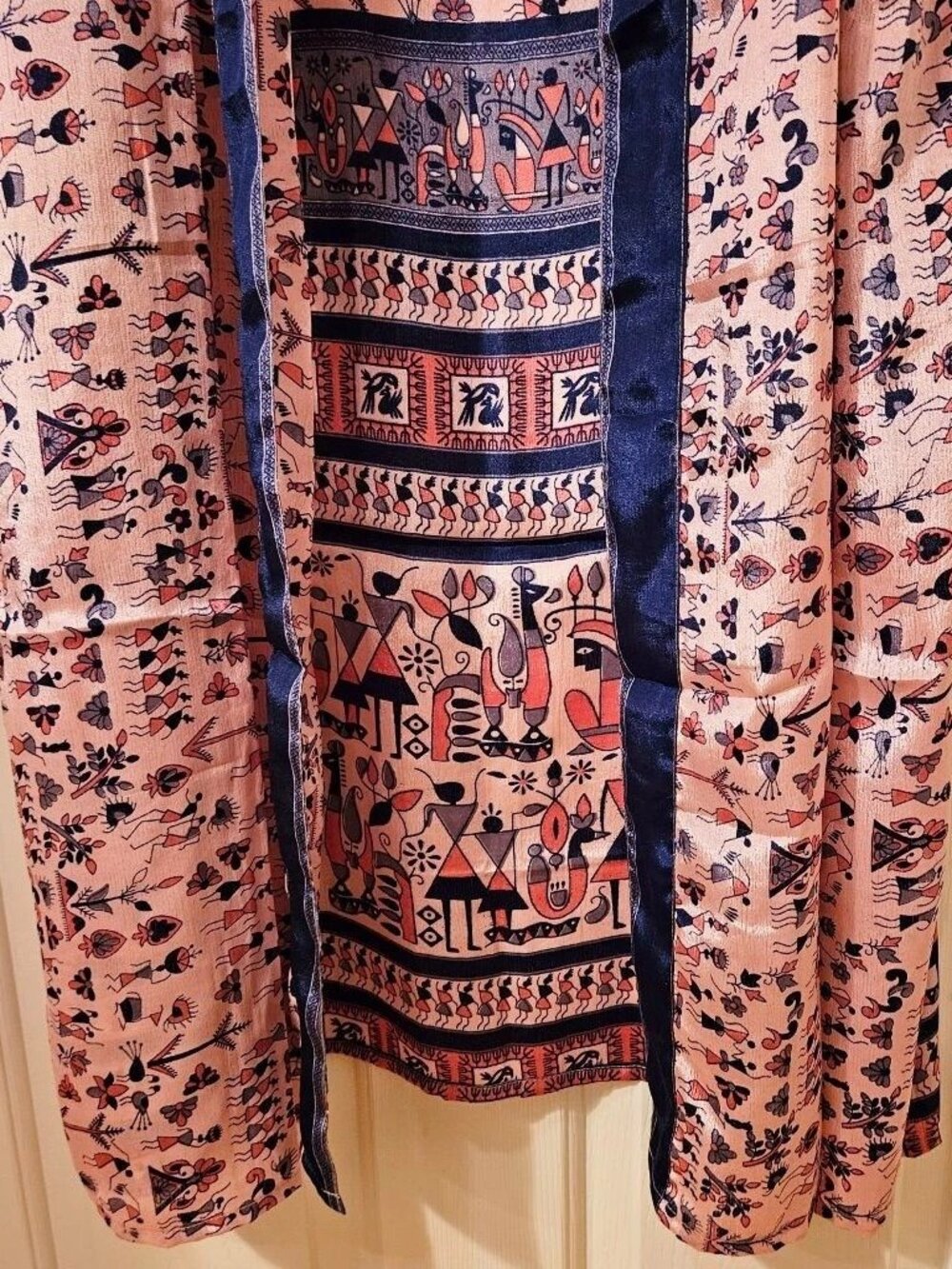 Handmade Women's Art Silk Floral Kimono Robe Lightweight Boho Cover Up - Picture 5 of 6